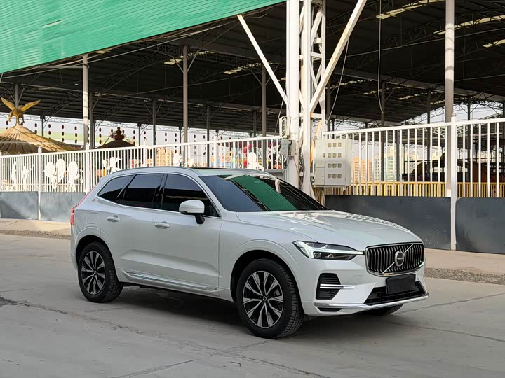 Фото 3 - Volvo XC60