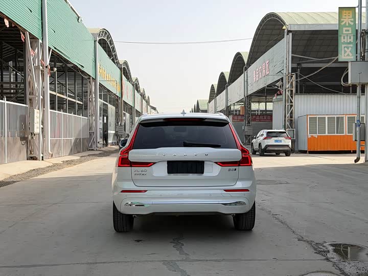 Фото 5 - Volvo XC60