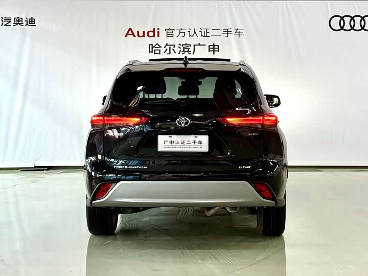Фото 2 - Toyota Highlander