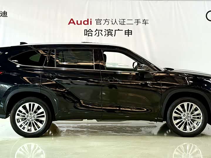 Фото 5 - Toyota Highlander