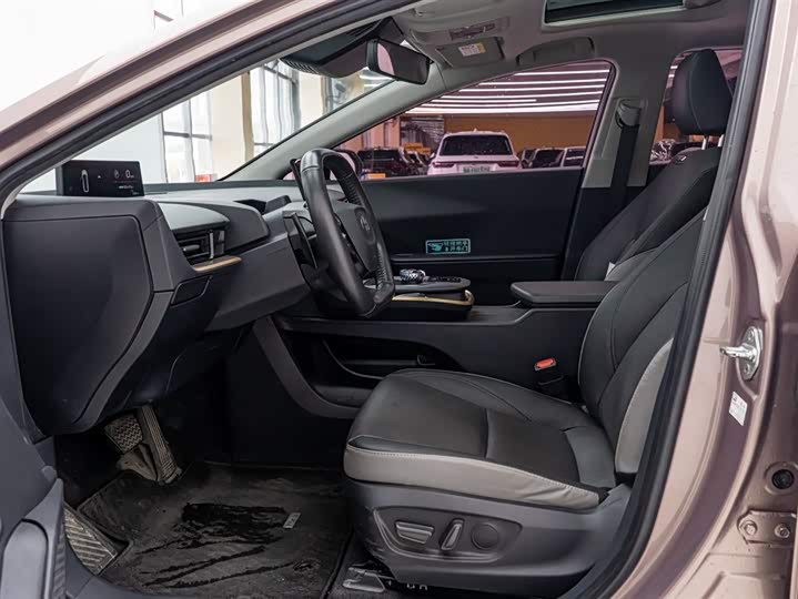 Фото 4 - Toyota bZ3