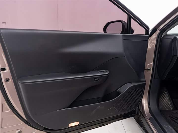 Фото 6 - Toyota bZ3