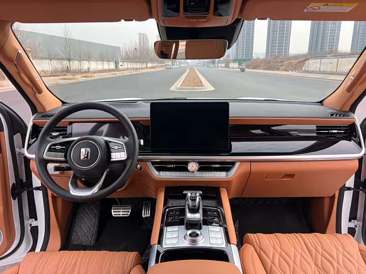 Фото 5 - Tank 500 Hybrid