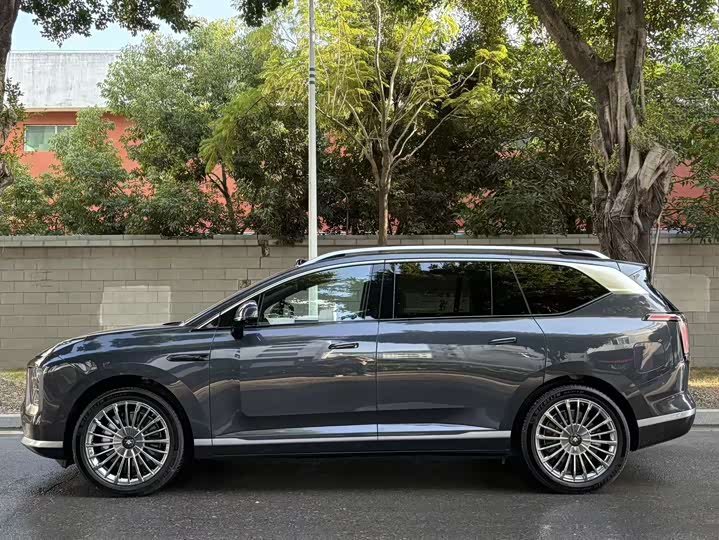 Фото 3 - GAC Hyptec HL