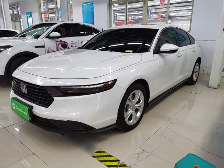 Фото 1 - Honda Accord