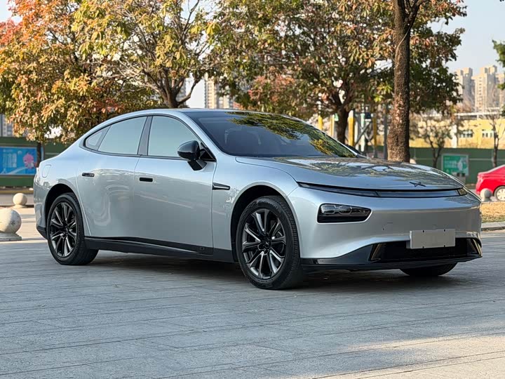 Фото 3 - XPeng P7