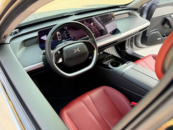 Фото 6 - XPeng P7