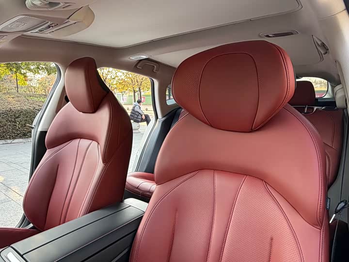 Фото 7 - XPeng P7