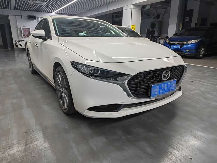 Фото 3 - Mazda 3 (Axela)