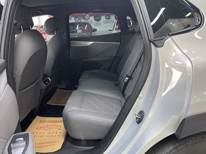 Фото 6 - Changan Deepal S05