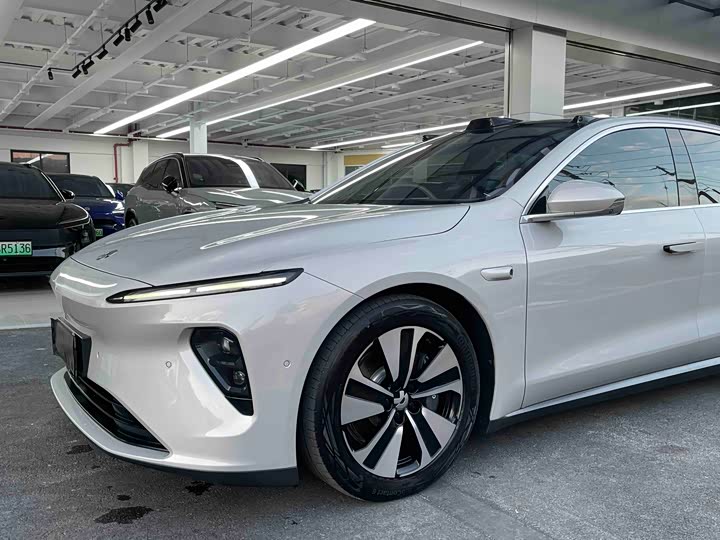 Фото 6 - Nio ET7