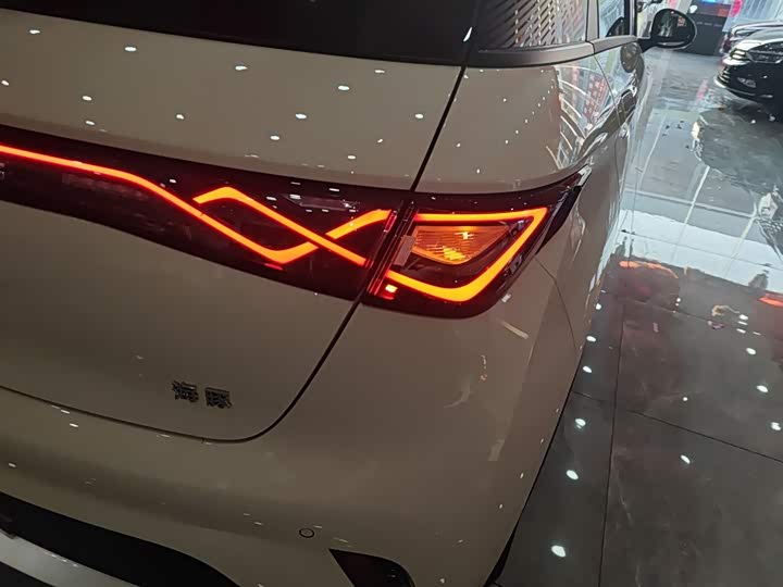 Фото 8 - BYD Dolphin