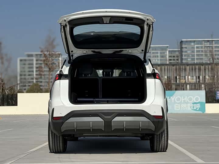 Фото 9 - Geely Galaxy L7