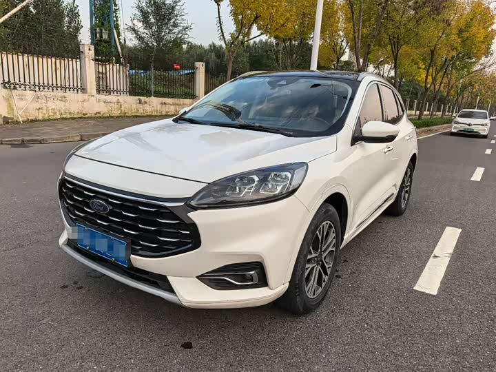 Фото 1 - Ford Escape