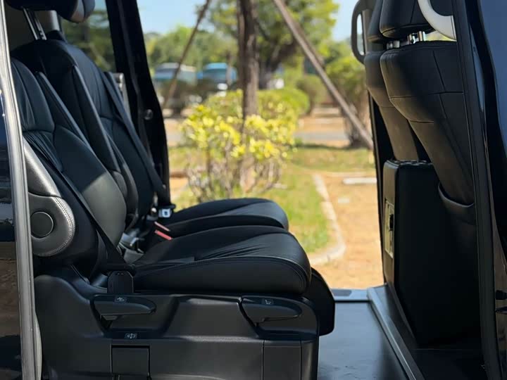 Фото 7 - Honda Odyssey