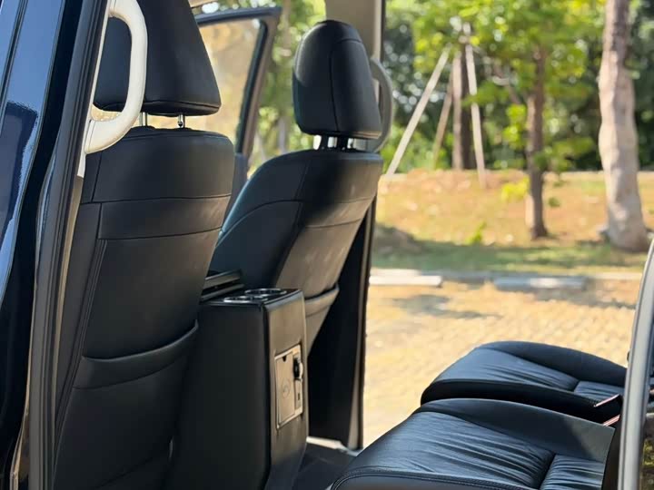 Фото 9 - Honda Odyssey