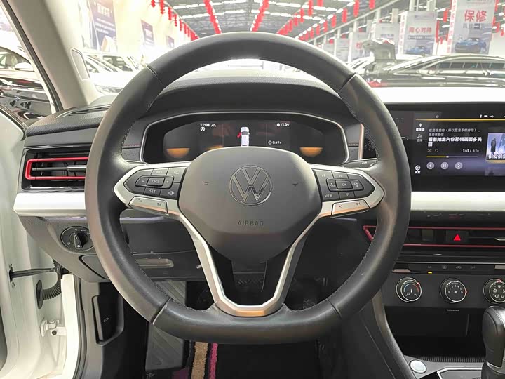 Фото 4 - Volkswagen Lavida