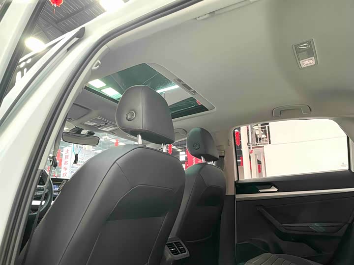 Фото 8 - Volkswagen Lavida