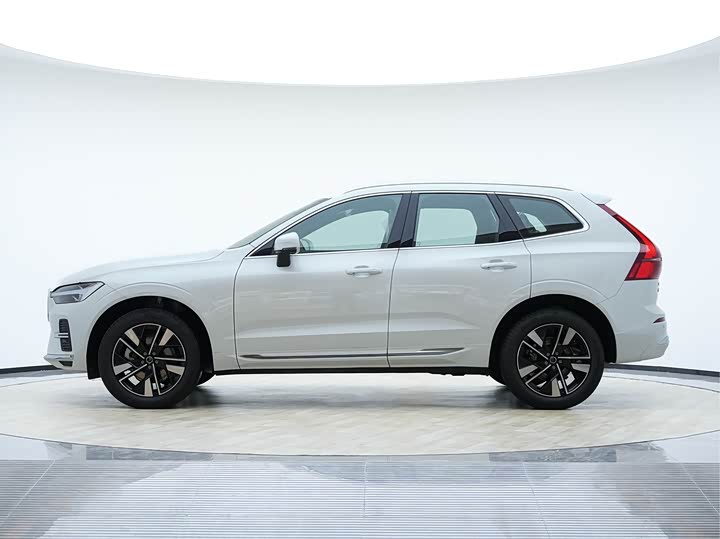 Фото 7 - Volvo XC60