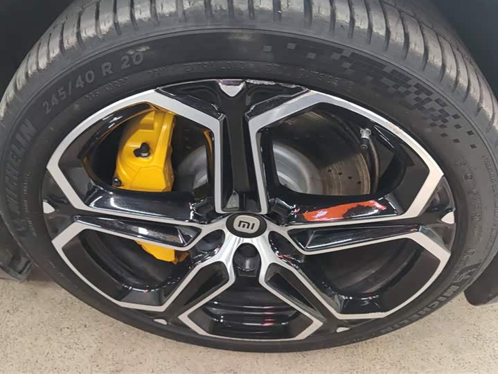 Фото 6 - Xiaomi SU7