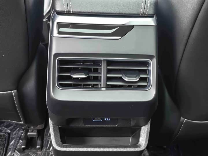 Фото 5 - Geely Preface