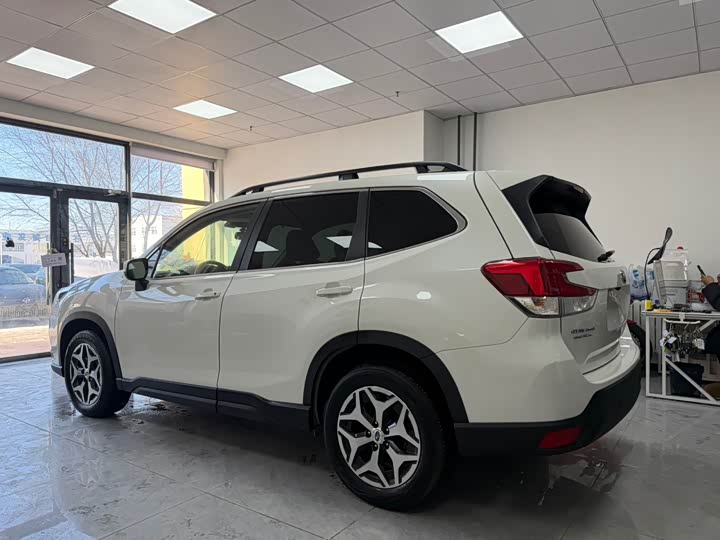 Фото 6 - Subaru Forester