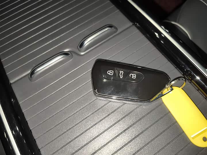 Фото 9 - Volkswagen ID.4 X