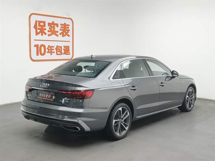 Фото 2 - Audi A4L