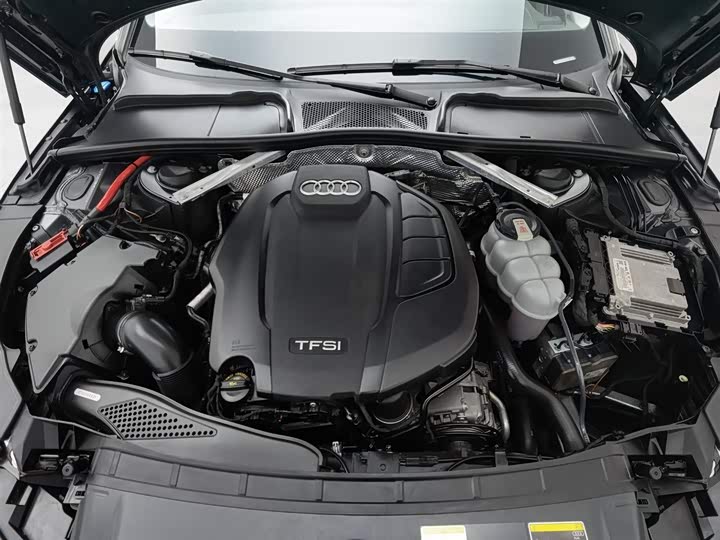 Фото 6 - Audi A4L