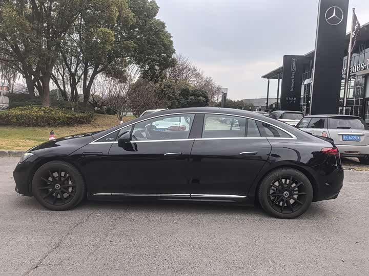 Фото 4 - Mercedes-Benz EQE