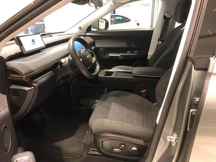 Фото 5 - Exeed Sterra ET