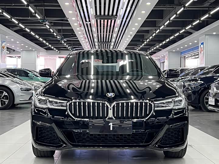 Фото 2 - BMW 5 Series