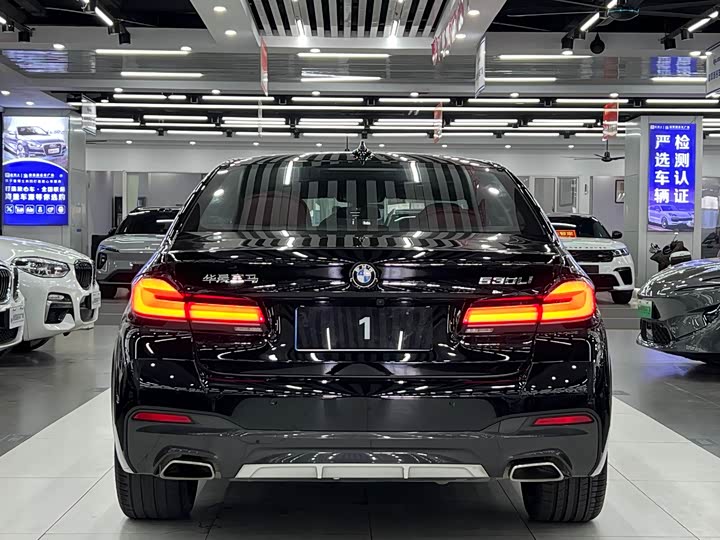 Фото 5 - BMW 5 Series