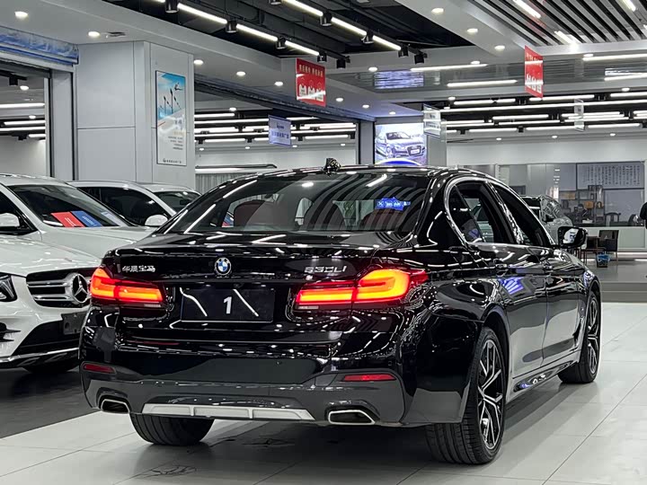 Фото 6 - BMW 5 Series