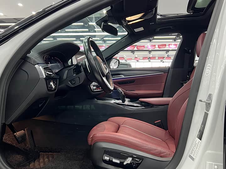 Фото 7 - BMW 5 Series