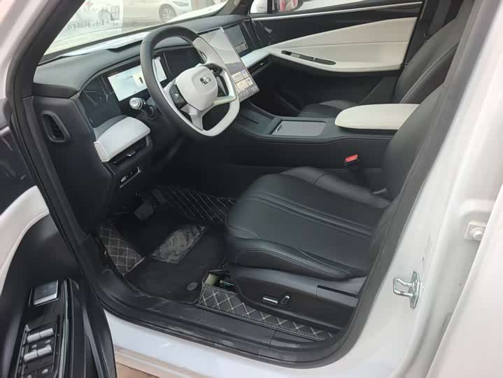 Фото 7 - Geely Galaxy L7