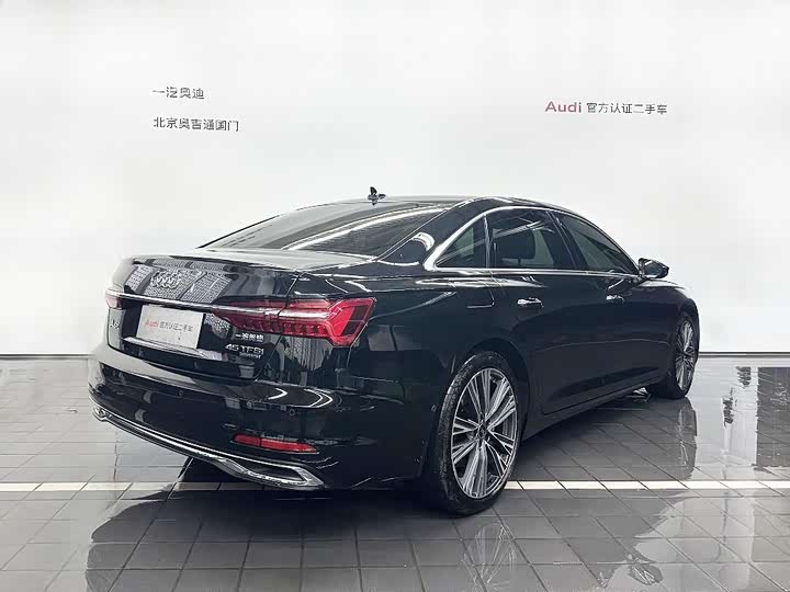 Фото 5 - Audi A6L