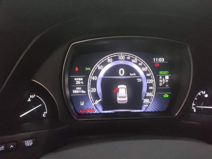 Фото 5 - Lexus LS