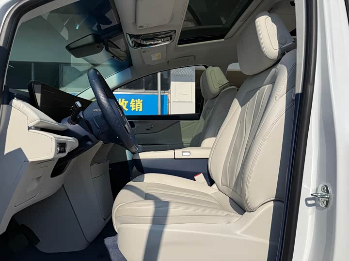 Фото 4 - Buick GL8 Hybrid