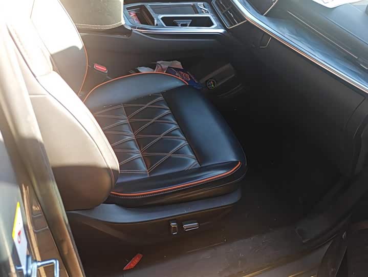 Фото 8 - Haval F7 (Monster)