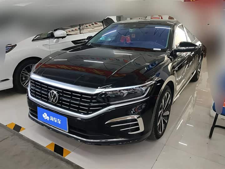 Фото 1 - Volkswagen Passat