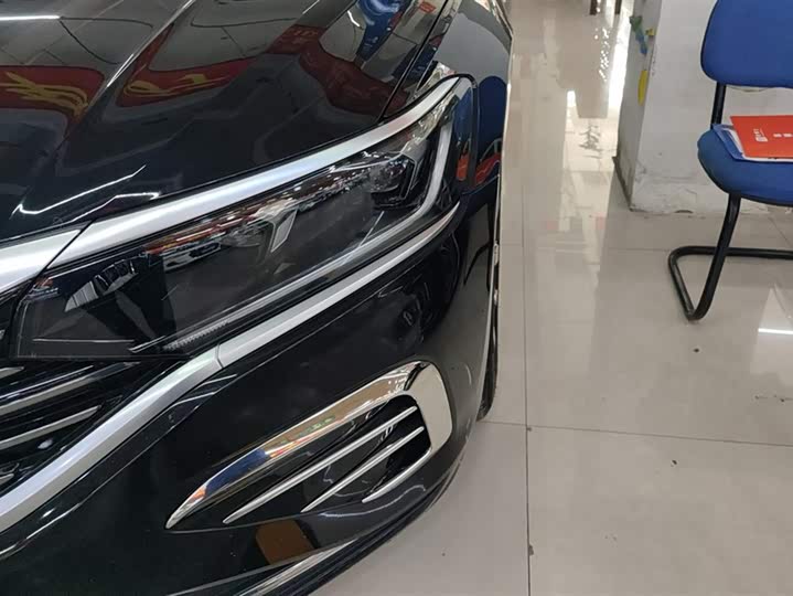 Фото 5 - Volkswagen Passat