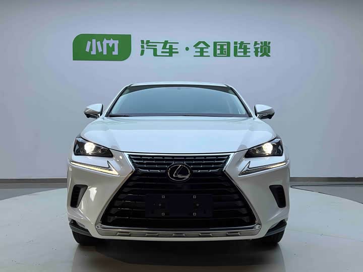 Фото 2 - Lexus NX