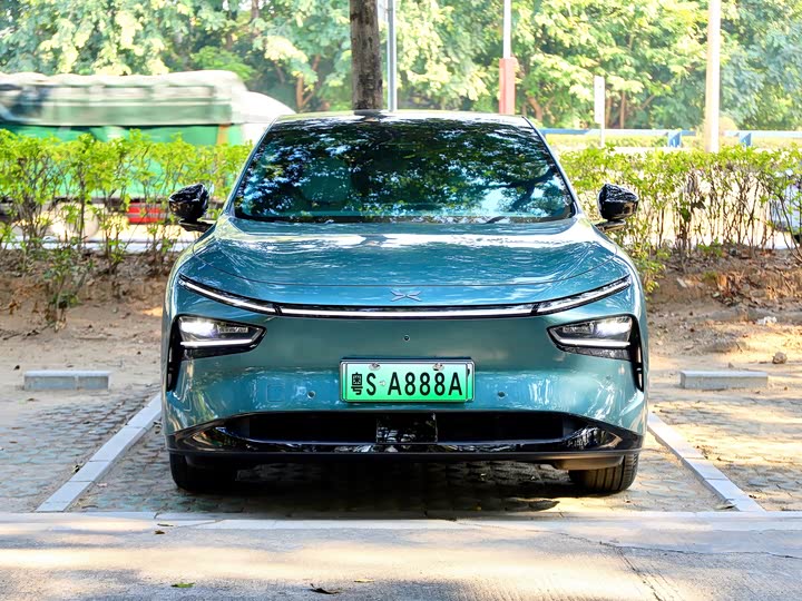 Фото 2 - XPeng G7