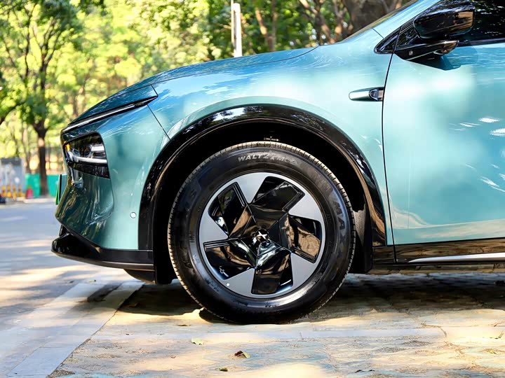 Фото 9 - XPeng G7