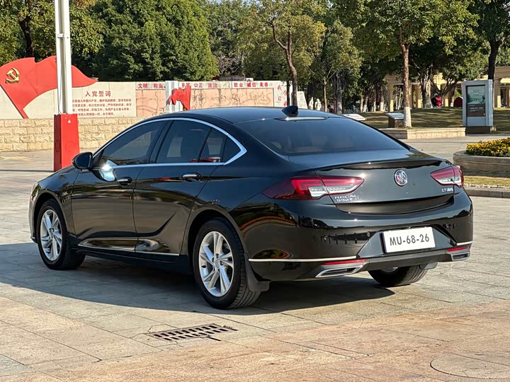 Фото 4 - Buick Regal