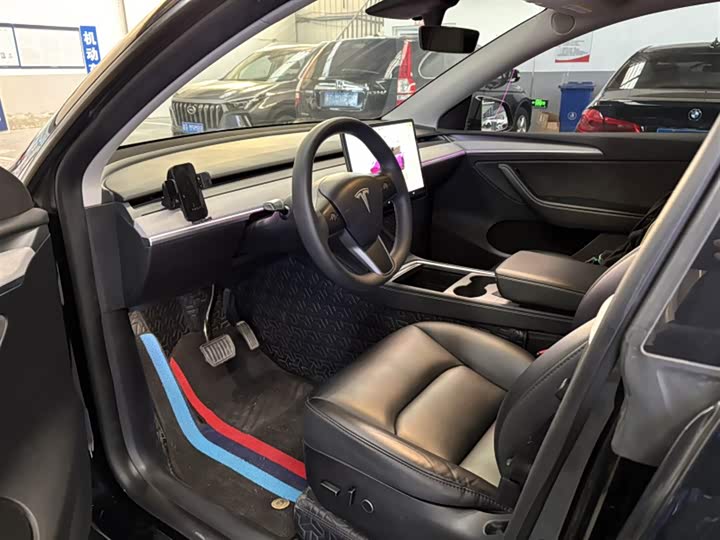 Фото 4 - Tesla Model Y