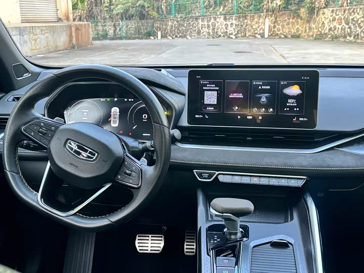 Фото 6 - Geely Preface