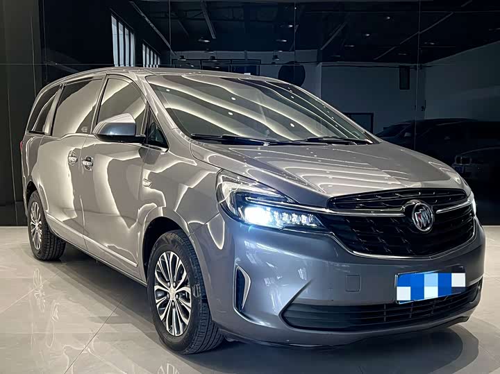 Фото 3 - Buick GL8 ES