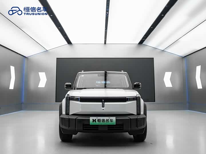 Фото 2 - Chery iCar 03